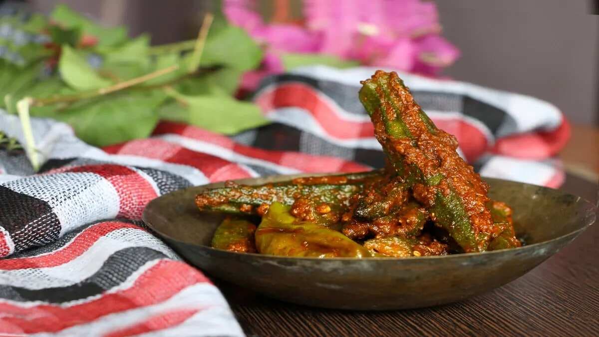 2 Bharwa Bhindi Recipes, Veg And Non-Veg, That Appeal To All