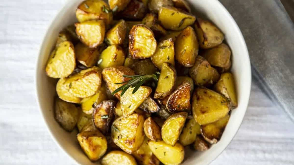 Aloo Bhaja To Arbi Fry, 7 Fried Sabzis That Level Up Your Dinner