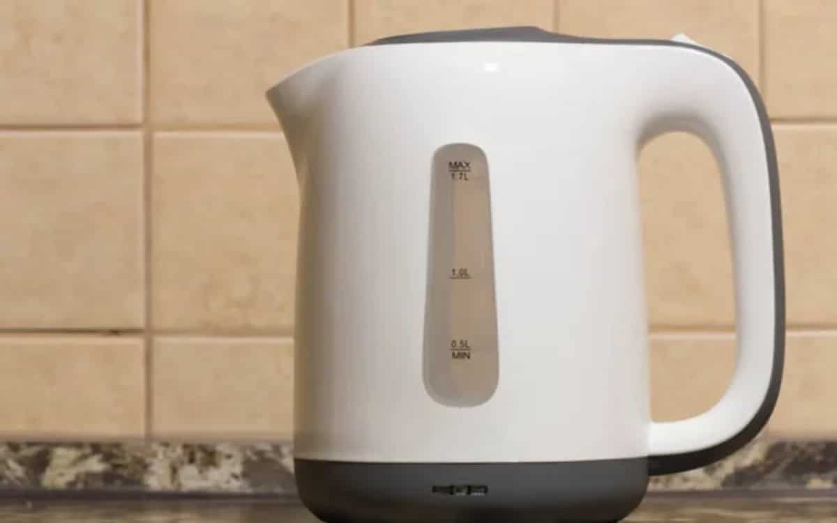 5 Best Plastic Electric Kettle For Quick And Safe Boiling