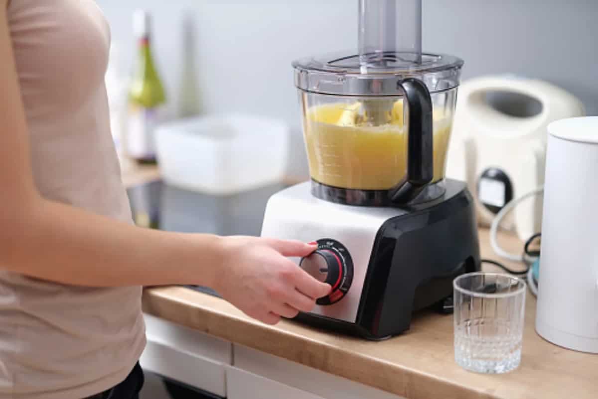 Kitchen Tips: How To Clean A Food Processor?