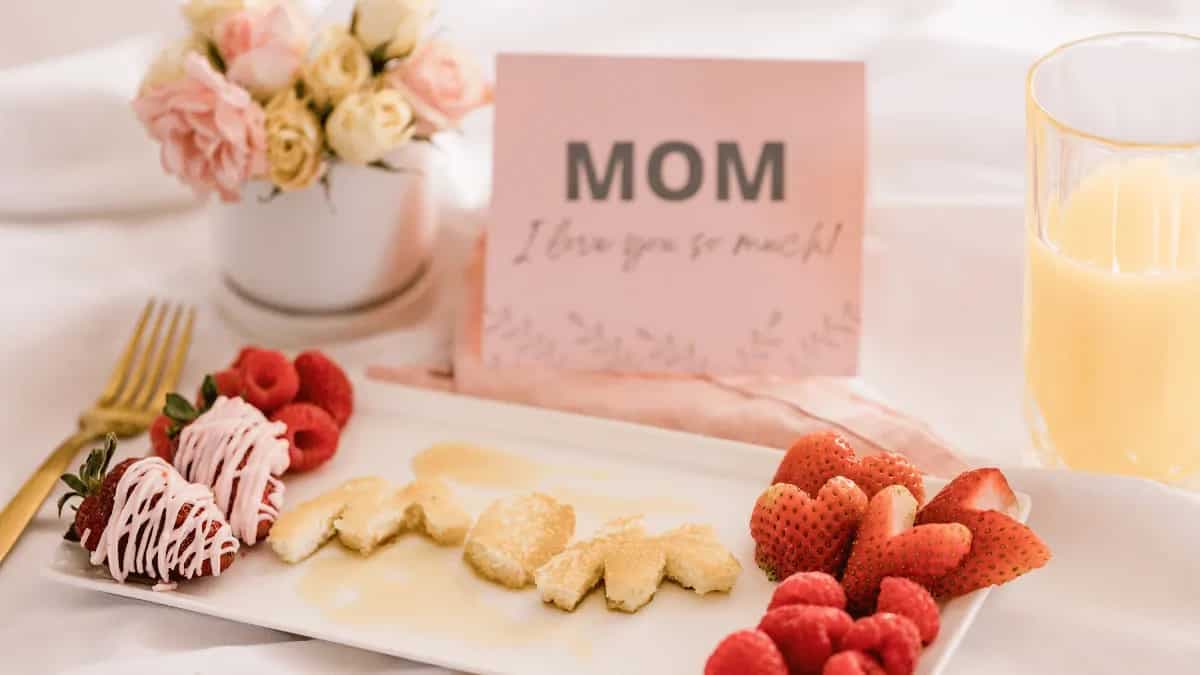 Mother’s Day 2024: 7 Breakfast-In-Bed Ideas To Make For Your Mom