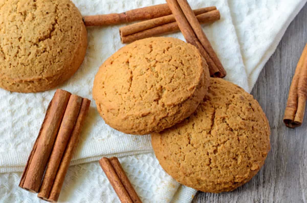 Make Cinnamon Cookies At Home This Winter Season, Recipe Inside