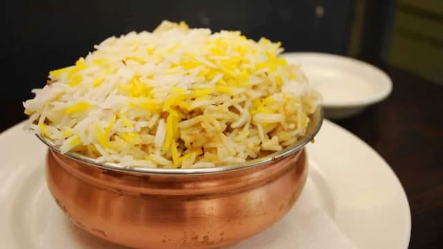 Royal Indian Hotel Kolkata: What To Eat At This Restaurant