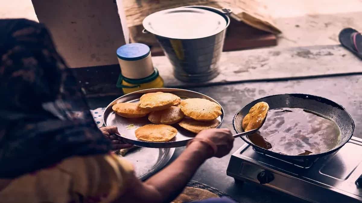 Want To Reuse Oil After Deep Frying? Hacks You Should Try