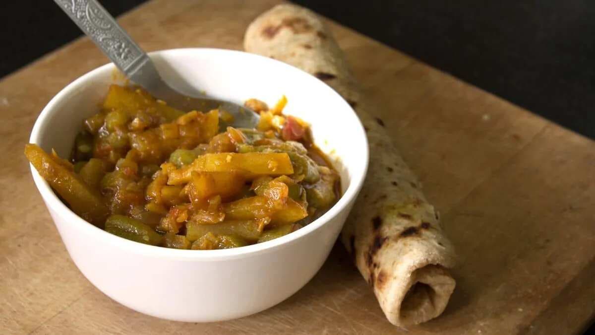 Turai Coconut Curry: A Yummy Konkan Dish With Ridge Gourd