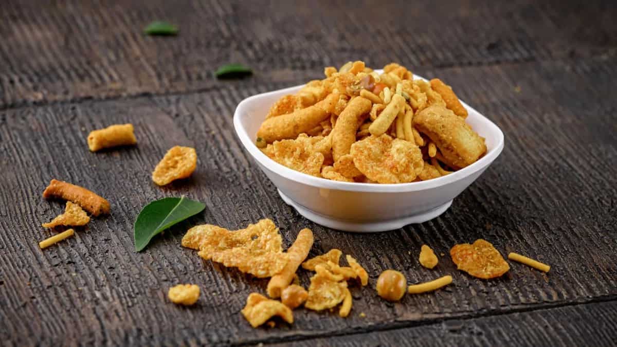 Diwali Snacks: 6 Unmissable Gujarati Farsan Recipes