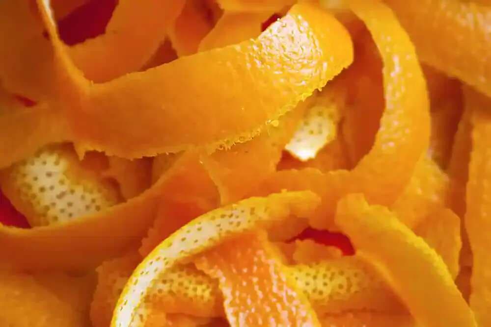 Content Creator Shows How Orange Peels Can Be Used For Cleaning