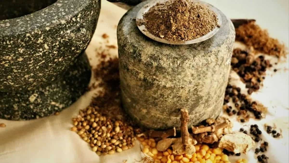 Angaya Podi, The Miracle Powder To Treat Many Health Conditions 