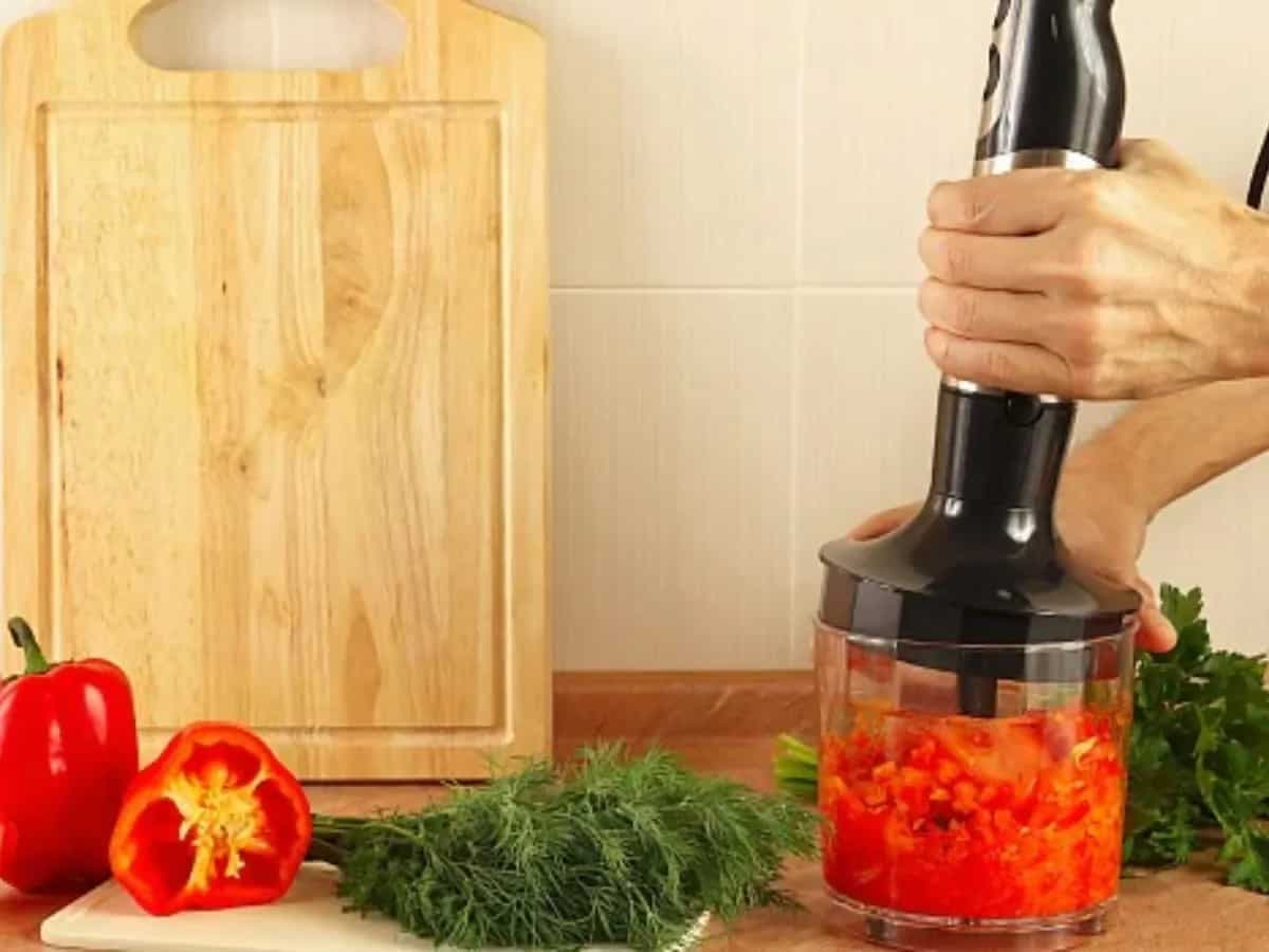 How To Make Lassi In A Hand Blender? 