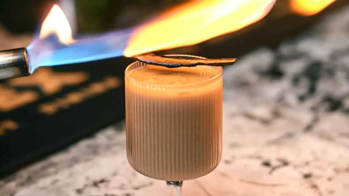 4 Must - Try Cocktail Recipes To keep You Warm This Winter!