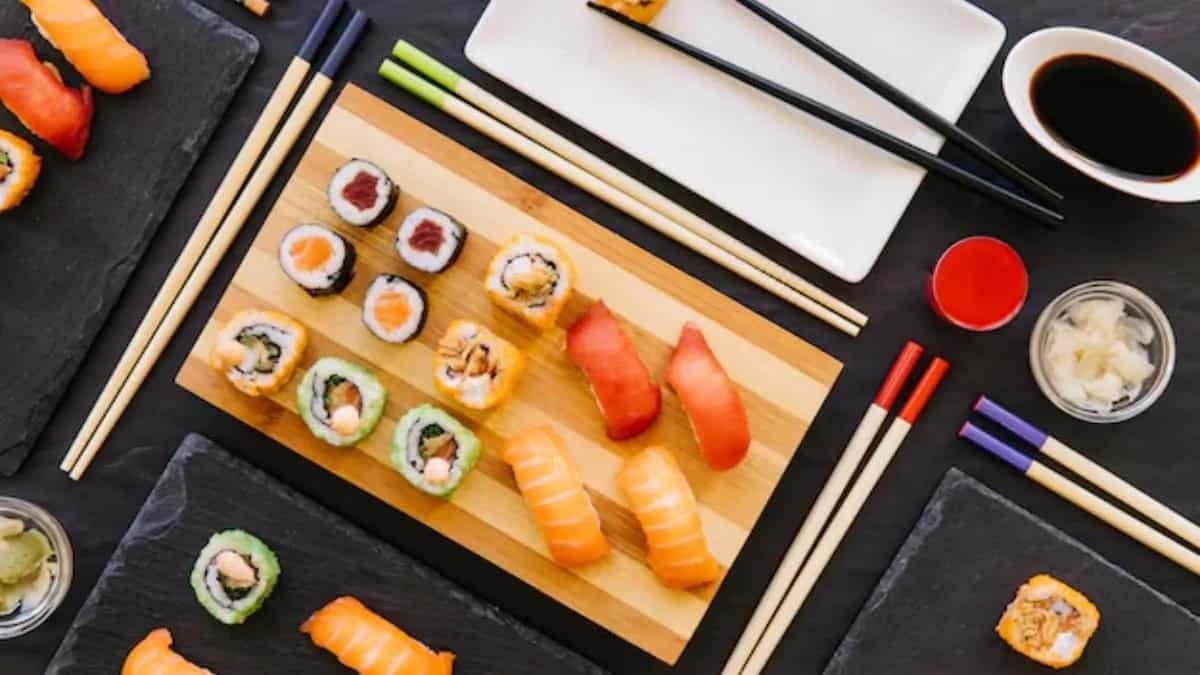 How Korean, Japanese & Chinese Chopsticks Are Different