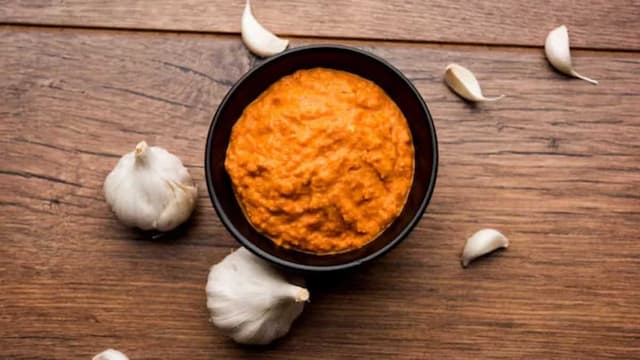 7 Garlic Chutneys To Spice Up Your Winter Meals