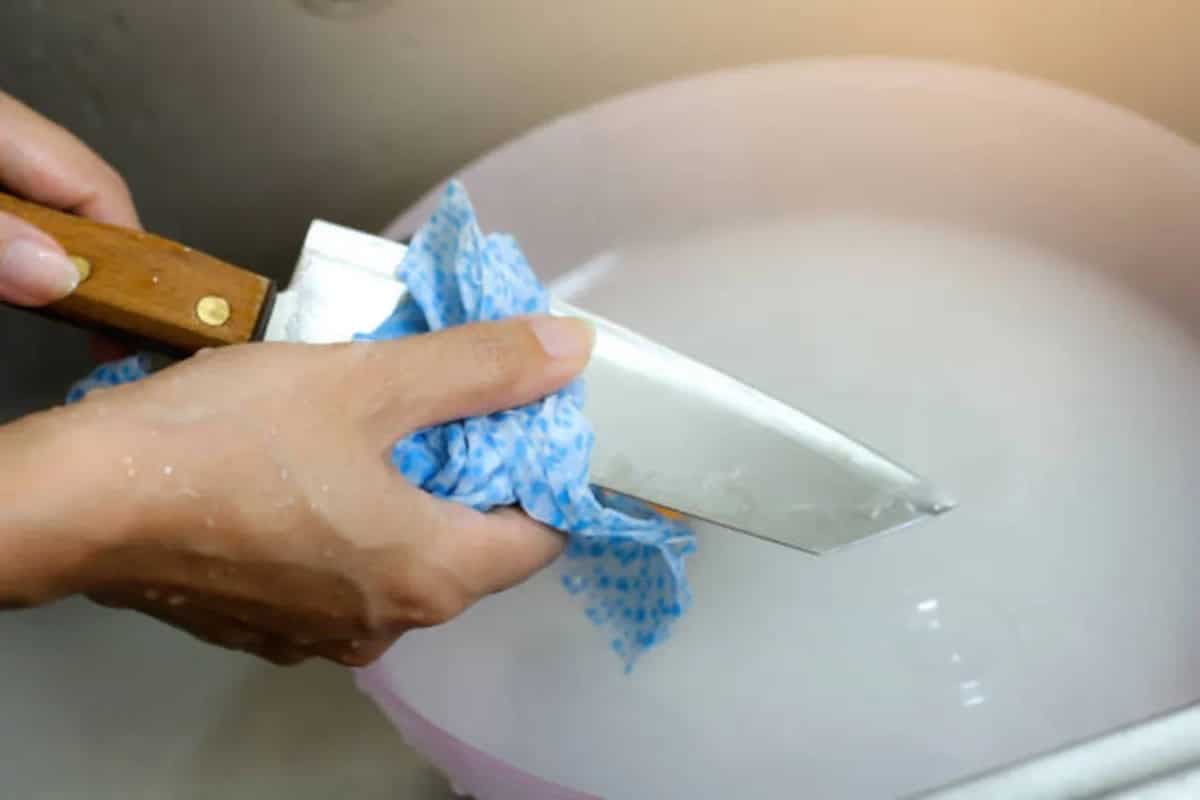 Kitchen Tips: 6 Tips To Remember When Cleaning Knives