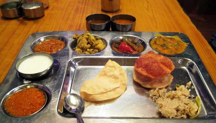 Explore Top 10 Food Joints For A Fulfilling Breakfast In Delhi