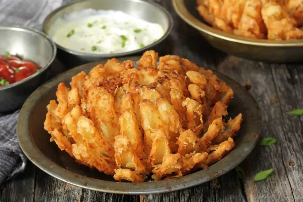 Ever Tried Making Blooming Pakoda? Here’s The Recipe 