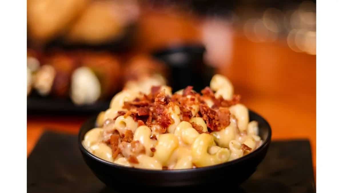 Mac & Cheese: Exploring The Taste Of This Nostalgic Comfort Food