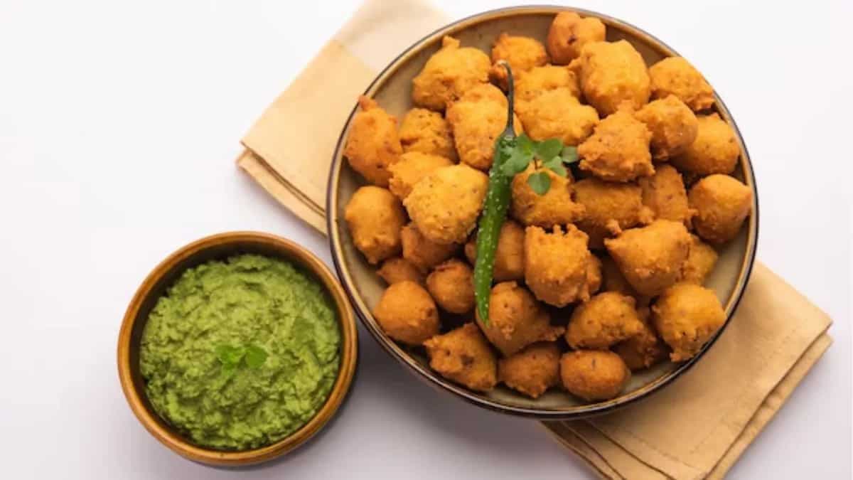 Explore Varieties Of Lentil Pakoras For Snacking