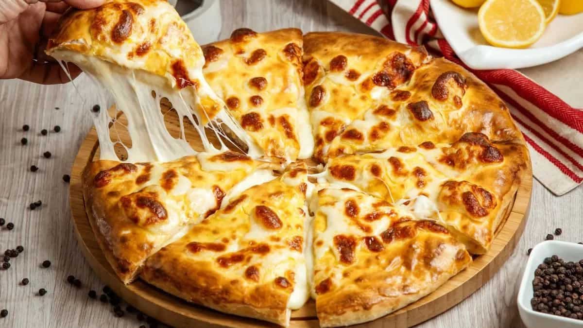 Top 5 Sinfully Cheesy Meals For A Cheat Weekend