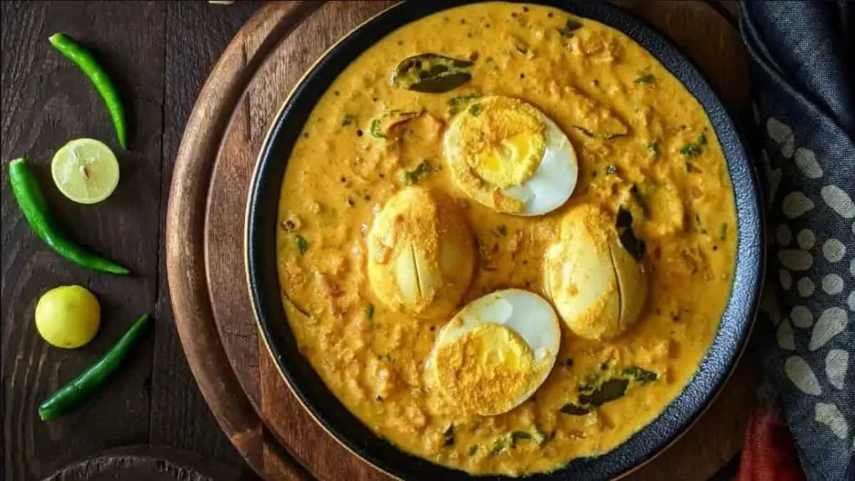 Bengali Dim Shorshe Recipe For A Mustard-Laced Dinner