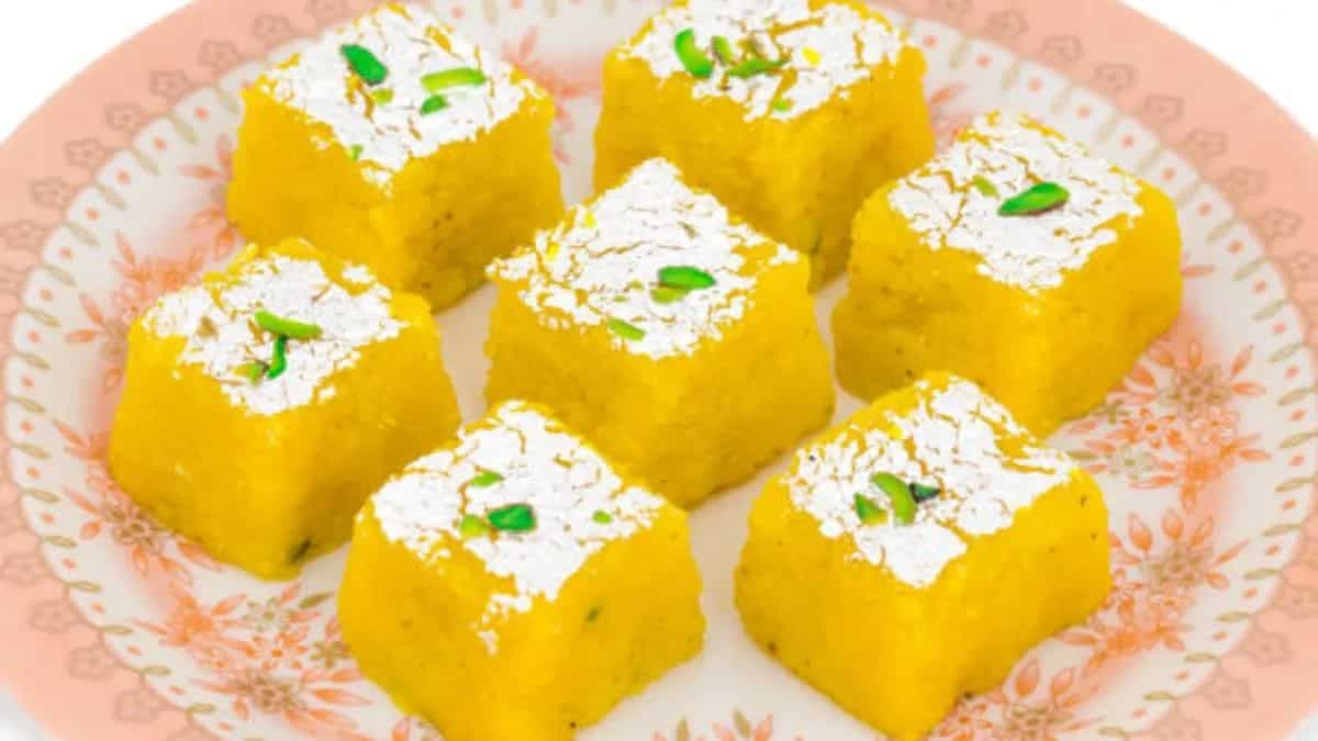 Tips To Make Authentic Gujarati Kopra Pak At Home