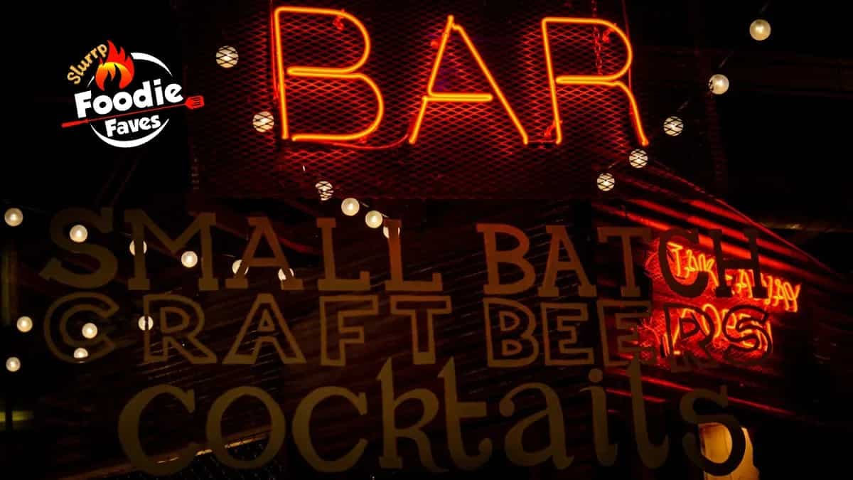 City Foodies Recommend Top 8 Dive Bars Around Goa