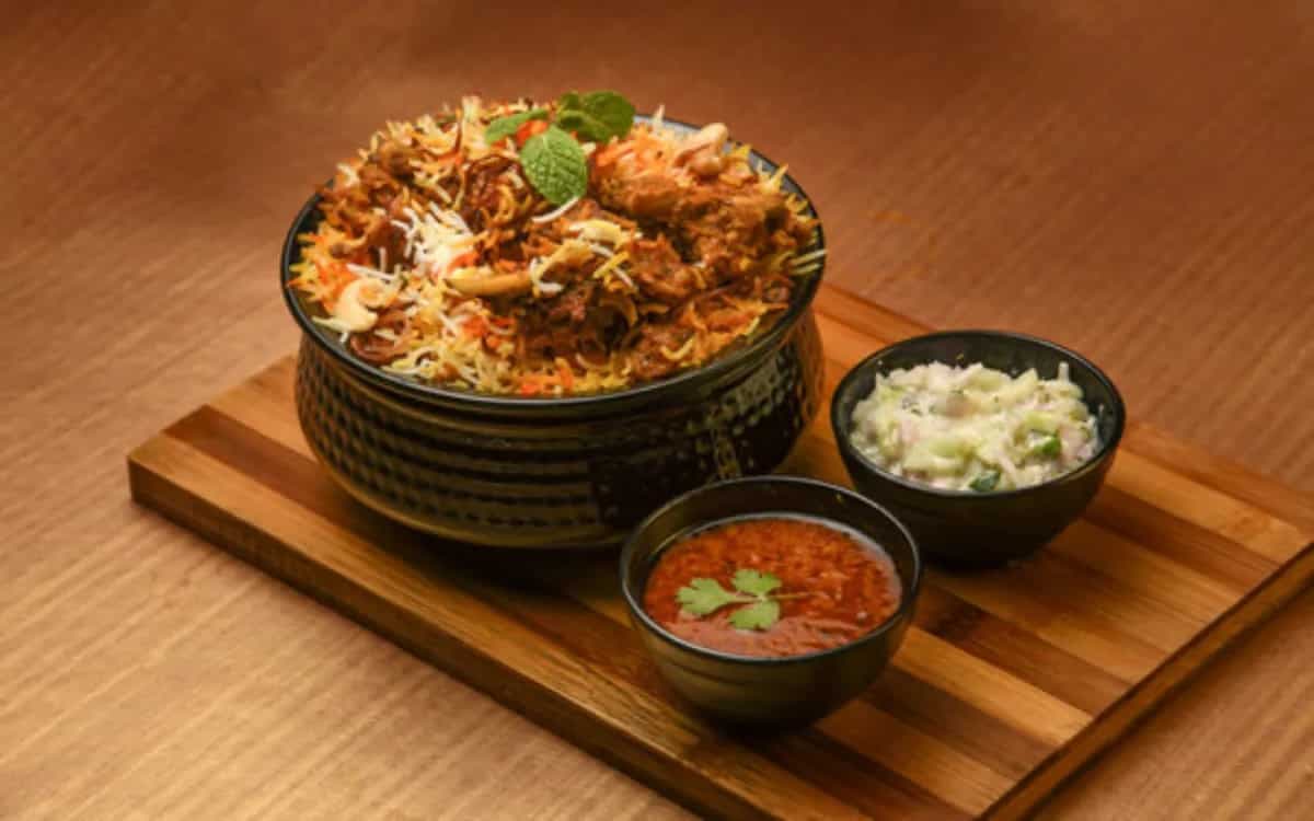 Tips To Make Mouth-Watering Chicken Biryani In A Pressure Cooker