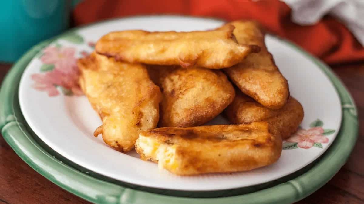 Pazham Pori Recipe: Deep-Fried Banana Fritters From Kerala