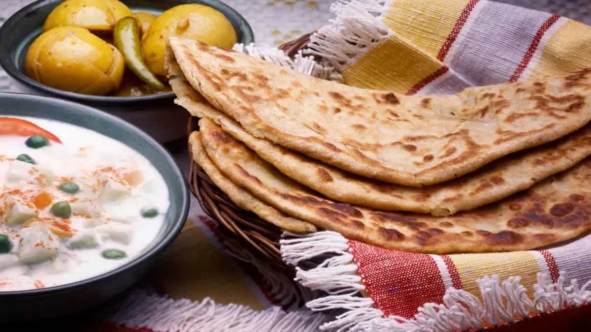 10 Desi And Delicious Paratha To Try For Midnight Cravings