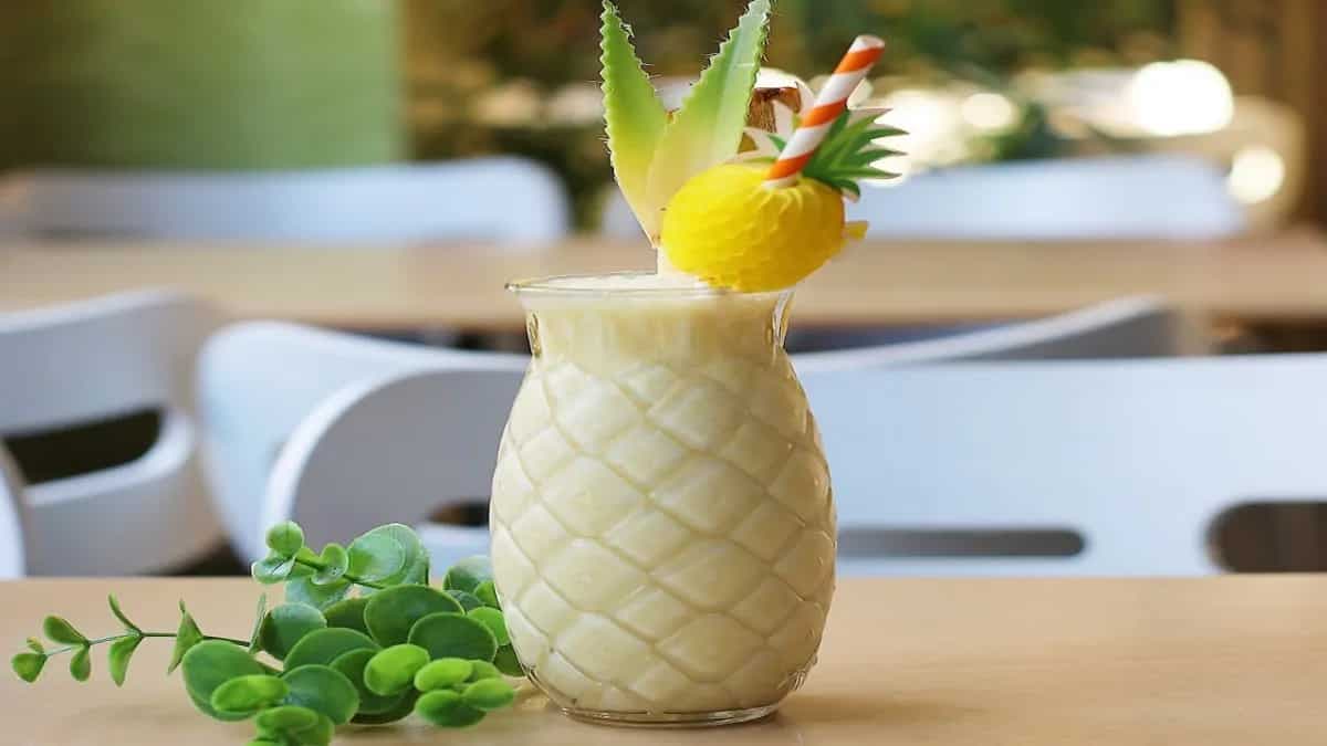 Try This Pina Colada Mocktail To Unwind This Weekend