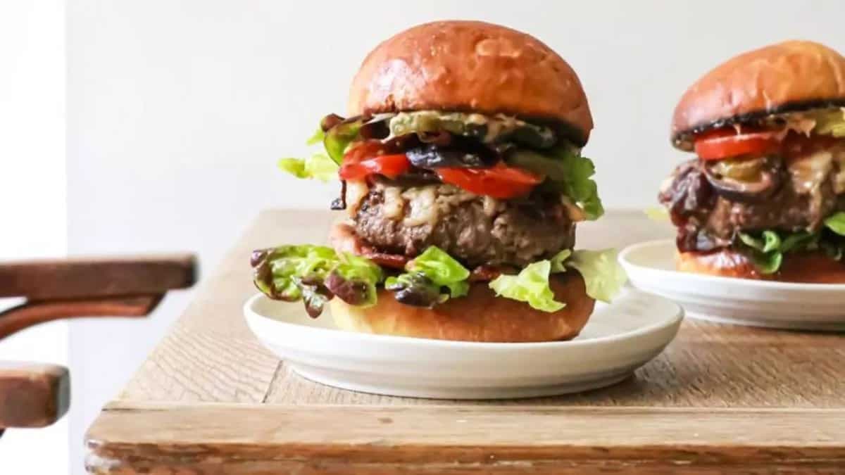 Bun-dled Up: DIY Burger Recipes That'll Have You Craving More