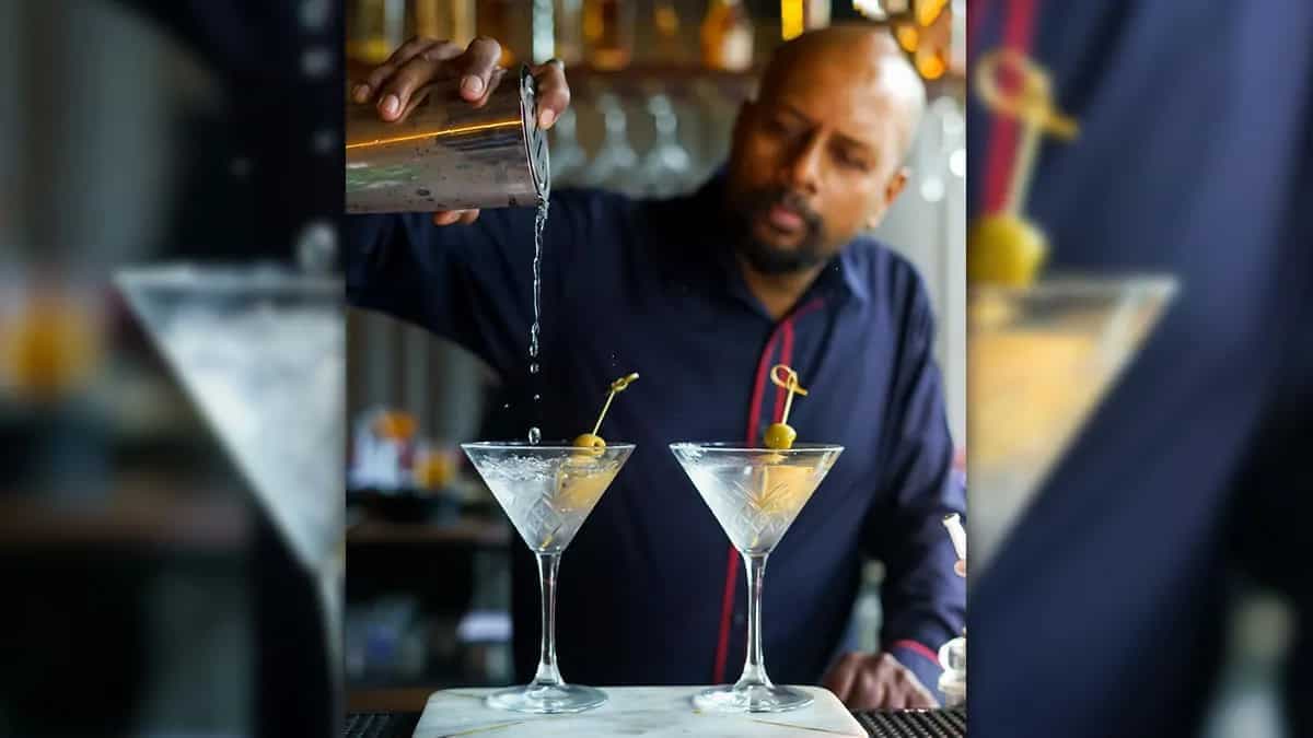 World Bartender Day-Justin Dias Tosses Out Of The Box Cocktails