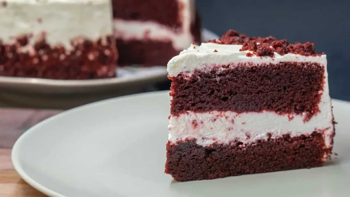 8 Tips And Tricks To Ace The Perfect Red Velvet Cake