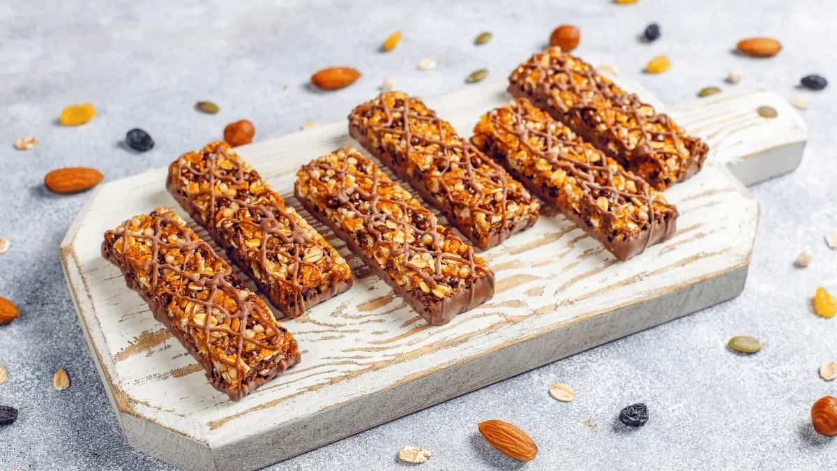 7 Homemade Energy Bars To Fuel Your Active Lifestyle