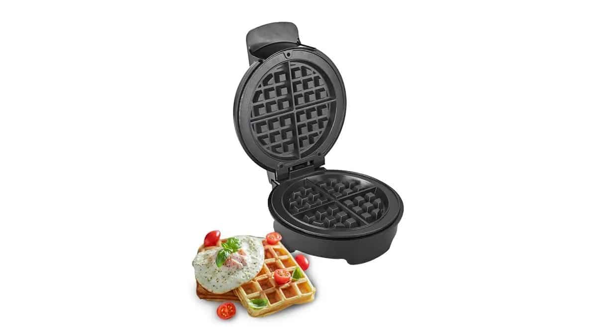 Love Waffles? Get Your Hands On These Savoury Waffles