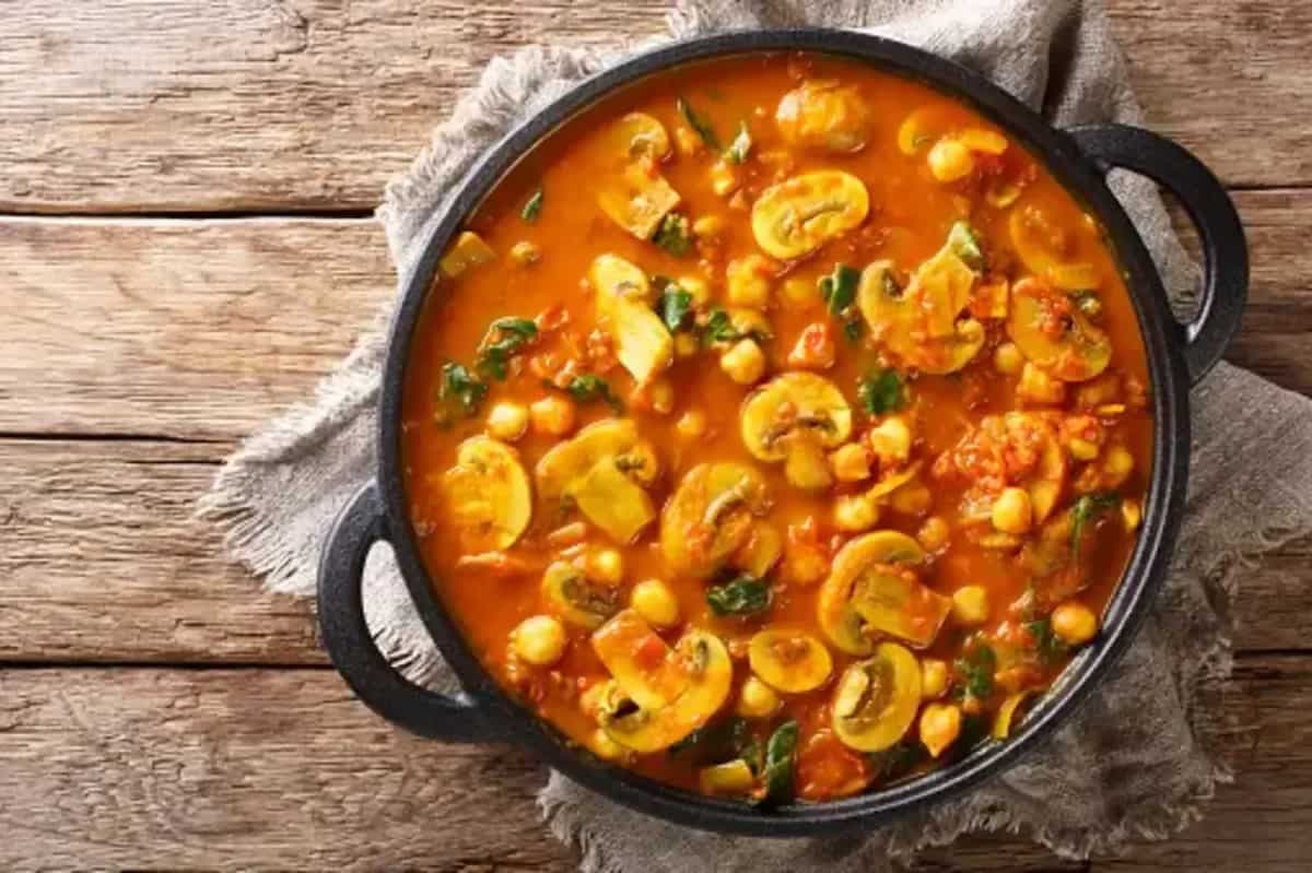 Soup Vs. Stew: 6 Differences That Separate The Identical Dishes