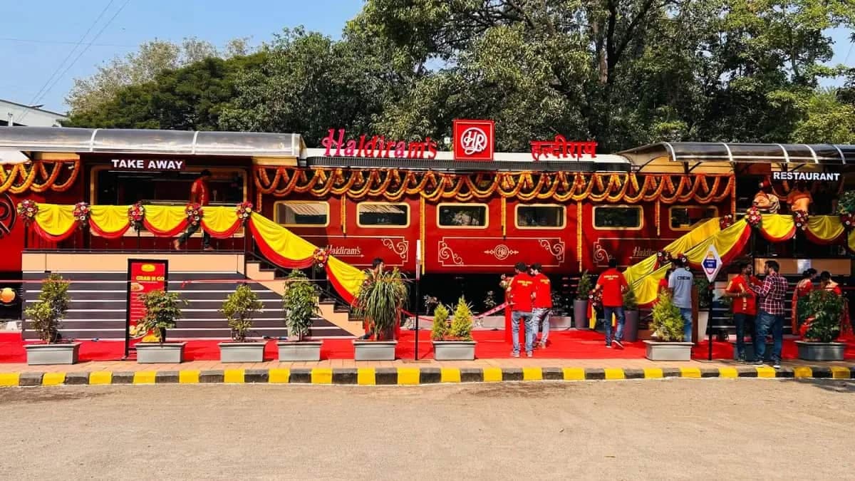 Indian Railways Launches A New Coach Restaurant In Pune