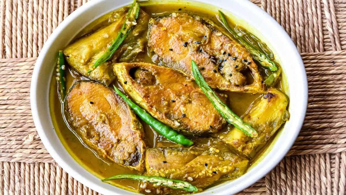 Durga Puja 2024: 6 Non-vegetarian Dishes From Kolkata To Try