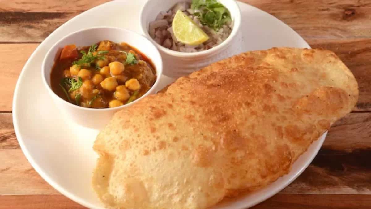 How A Delhiite Dedicated October 2 To Punjabi Chhole Bhature