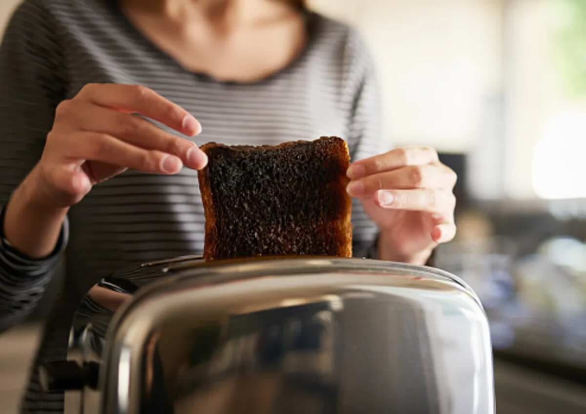 Top 10 Reasons To Avoid Eating Burnt Food