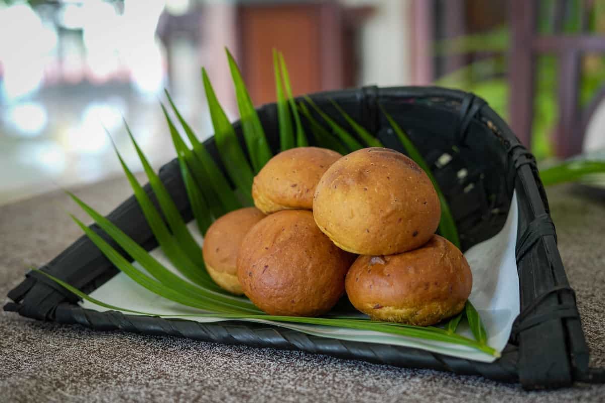 New Year 2023: Bring Goa Home With These Prawn Balchao Buns