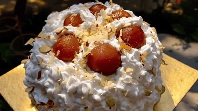 Diwali-Special Gulab Jamun Cake: How To Make It At Home