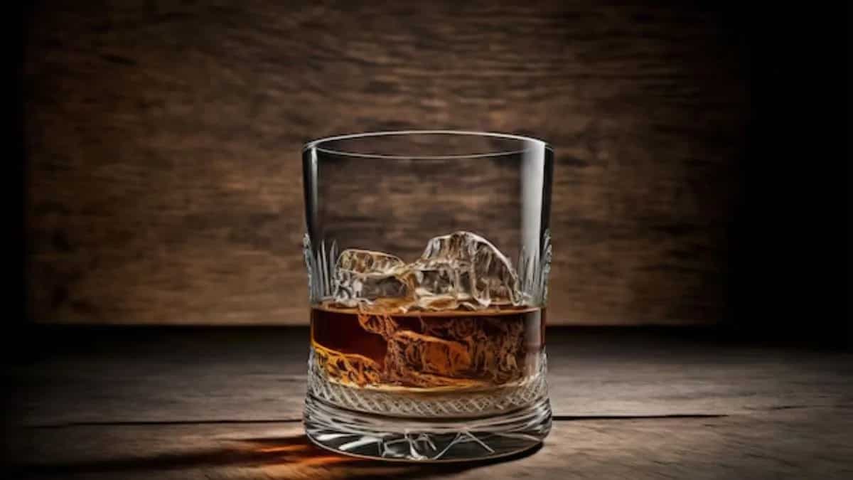 Bourbon Vs. Whisky: How Are These Alcoholic Drinks Different?