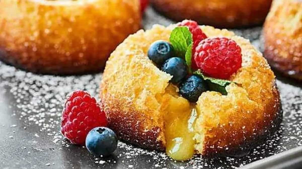 5 Types Of Lava Cakes For You To Indulge In