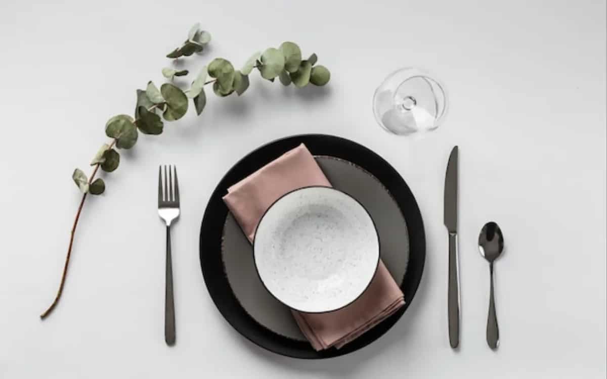 5 Best Coral Dinner Sets For Modern Table Settings