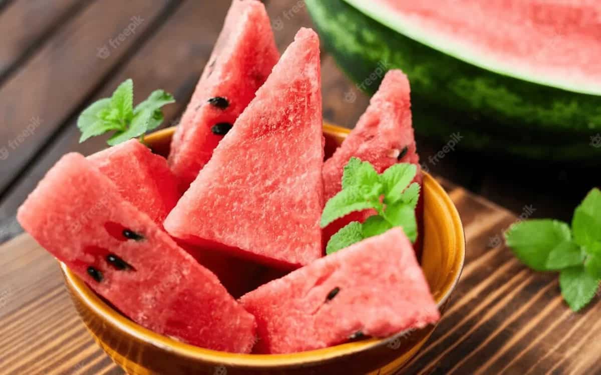 Here Are The Top 5 Watermelon Slicers For Your Kitchen