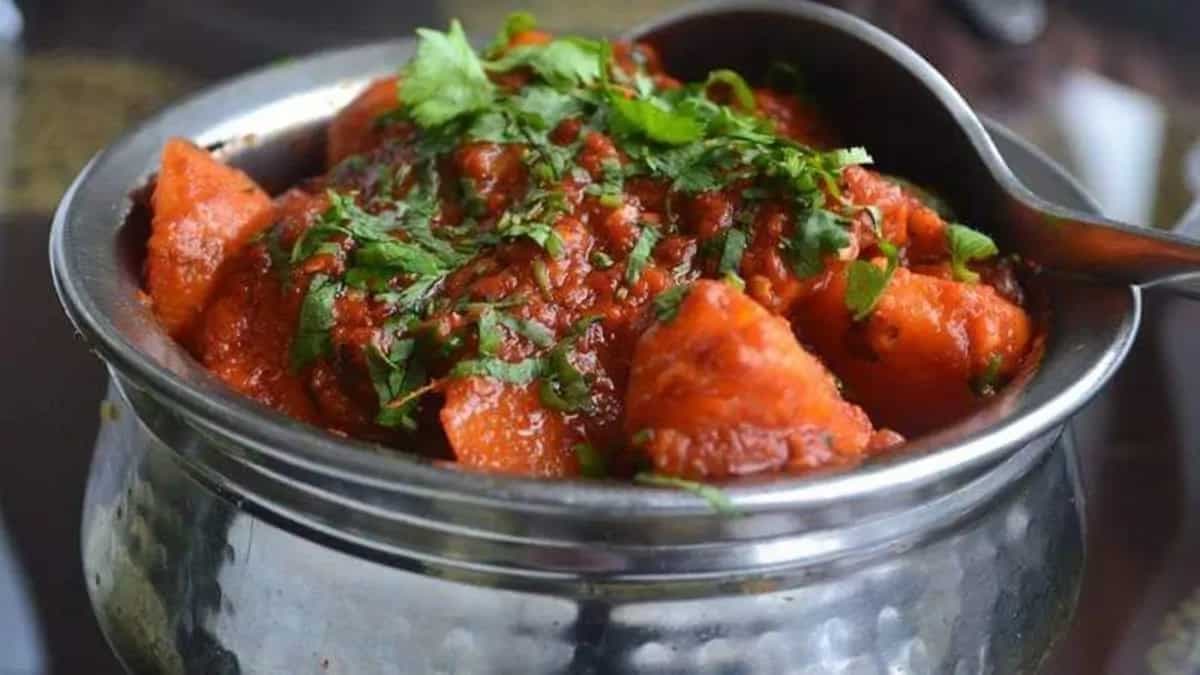 How To Make Dum Aloo Recipe In The Pressure Cooker? 