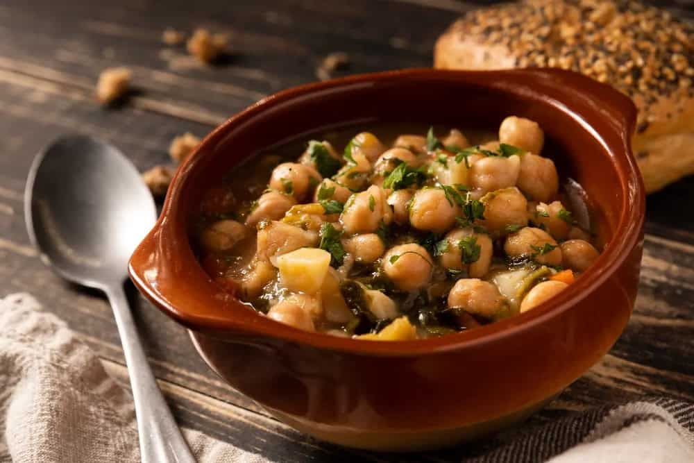 Best 7 Dishes You Can Make With Kabuli Chana This Winter