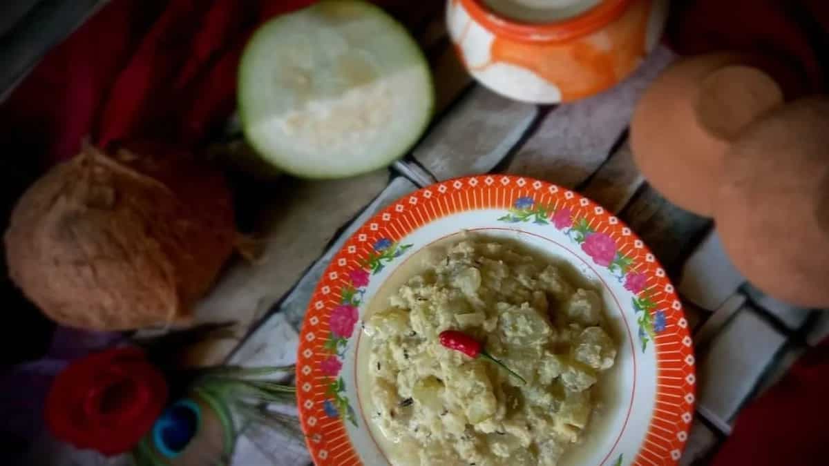 Bengali Narkel Diye Chalkumro: A Late Winter Vegetarian Recipe