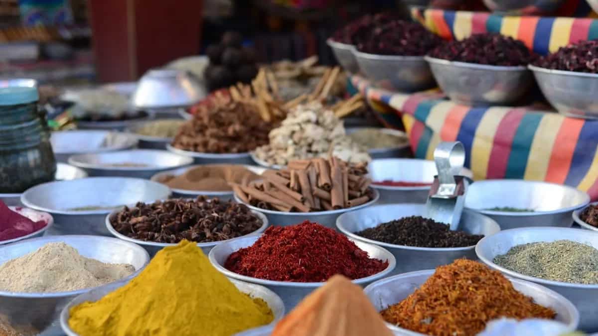 Understanding Nuances of Egyptian Cuisine Through Its Spices