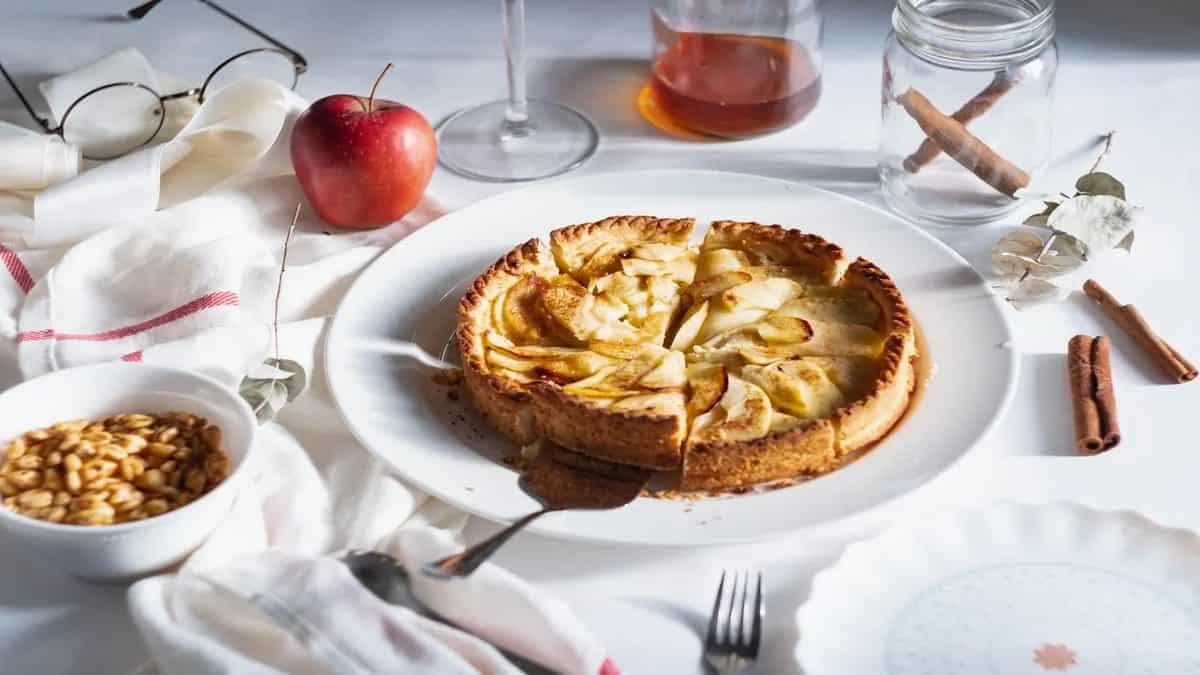 From Fritter Cake To Tart: 10 Dishes To Make With Apples